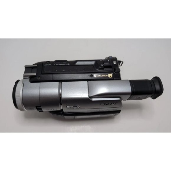 Sony DCR-TRV210 Handycam Hi8 NTSC Digital Camcorder Bundle Vintage 1999 - Picture 8 of 15